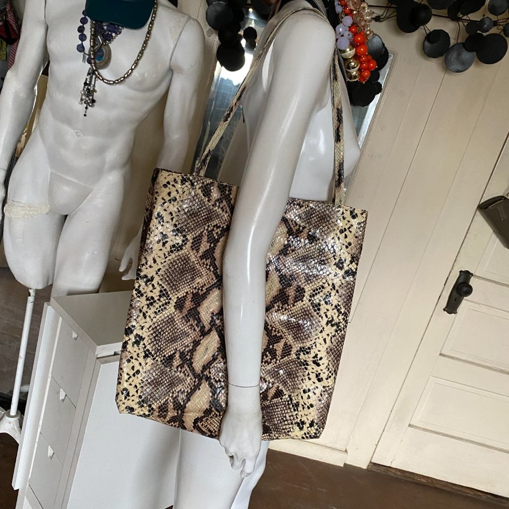 Sacks Fifth Avenue faux snake - Picture 6 of 7